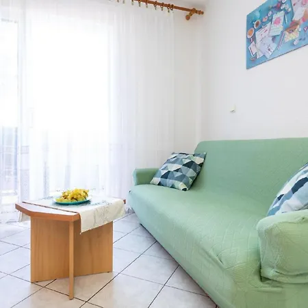 Fuer 4 Personen Ca 35 Qm In Njivice, Kvarner Bucht Krk * 奈维斯