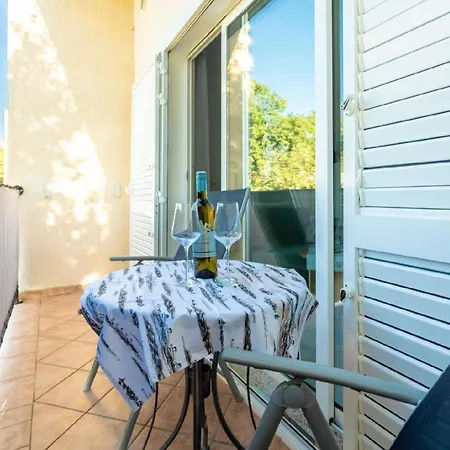 公寓 Fuer 4 Personen Ca 35 Qm In Njivice, Kvarner Bucht Krk