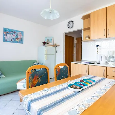 Fuer 4 Personen Ca 35 Qm In Njivice, Kvarner Bucht Krk Apartment Njivice